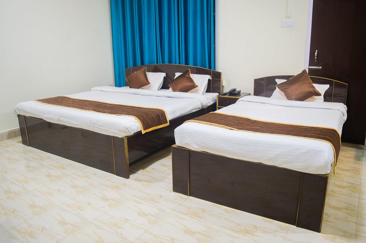 Oyo 11515 The Lily Guest House Шиллонг Экстерьер фото